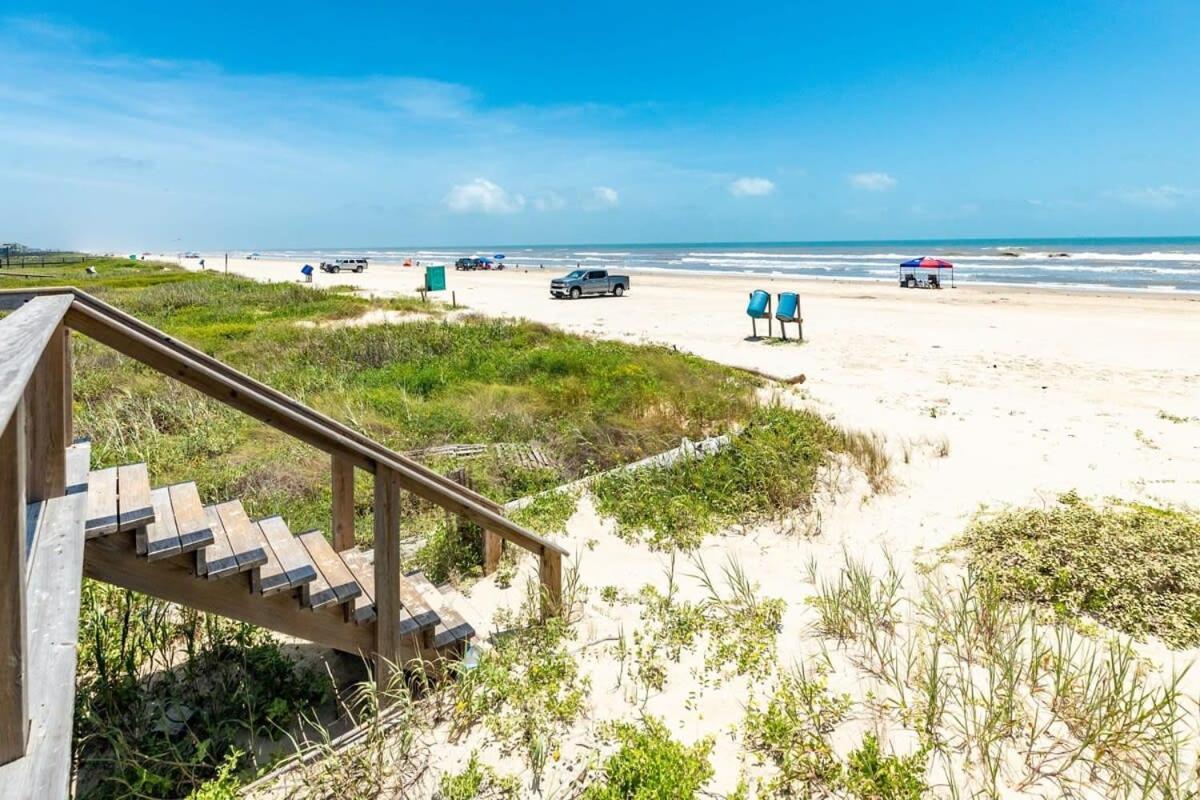 Oceanfront Home - Walk Out To Sand & Surf Surfside Beach Exterior photo