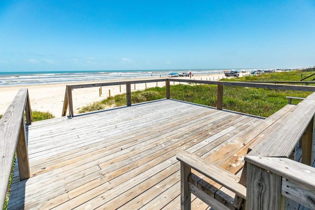 Oceanfront Home - Walk Out To Sand & Surf Surfside Beach Exterior photo